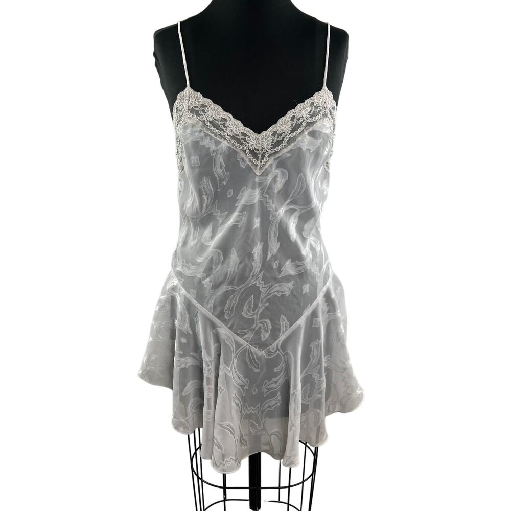 Fantasies by Morgan Taylor White Lingerie Lace Sleeveless V-Neckline Sz S Small